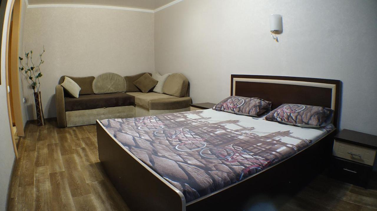Апартаменты В Центре Металлургов 27 Kr Apartments Кривой Рог Екстериор снимка